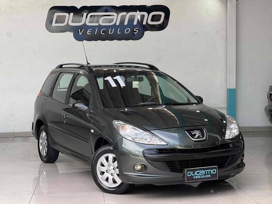 PEUGEOT 207 1.4 XR S SW 8V FLEX 4P MANUAL PEUGEOT 207 1.4 XR S SW 8V FLEX 4P MANUAL